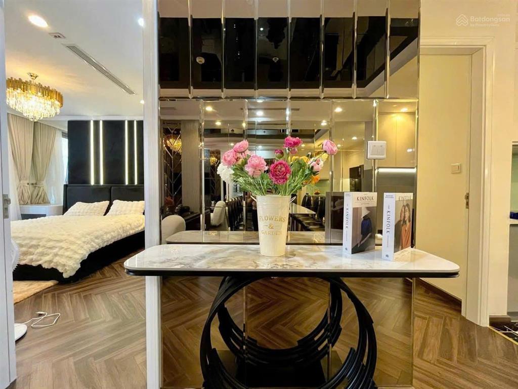 Chính chủ bán ch star tower 283 khương trung 73m2 2pn căn góc, tầng trung view thoáng  0987 362 ***