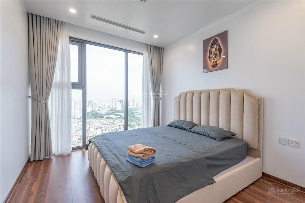 Chính chủ gửi bán ch intracom trung văn 118m2 3pn căn góc tầng trung view thoáng.  0987 362 ***