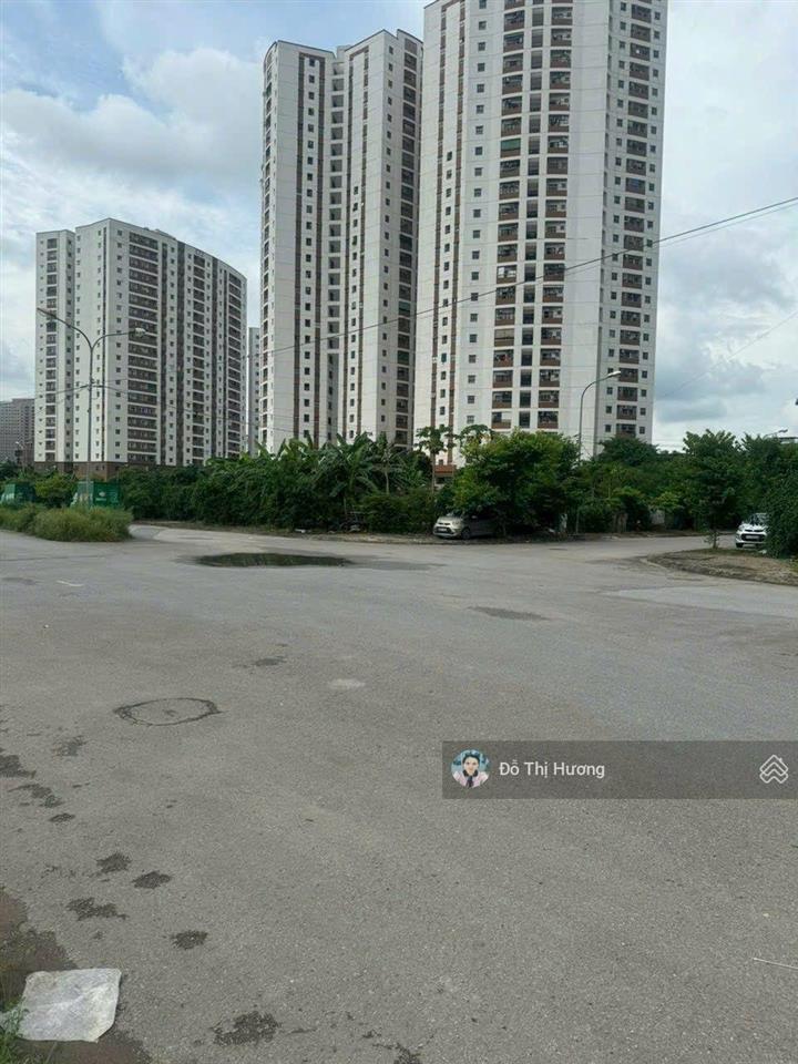 Chính chủ bán lô dv19 mặt đường đôi 24m khu b yên nghĩa, vị trí đẹp.  0961 628 *** để có giá tốt.