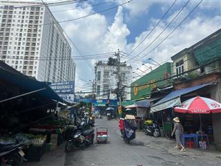 Bán nhà mặt tiền đường oto đỗ trước nhà trước cửa chợ