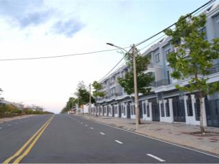 Bán nhà mặt phố tại kđt cát tường phú hưng, giá cực chất 3,4 tỷ, 130m2 đối diện khu cn đồng xoài
