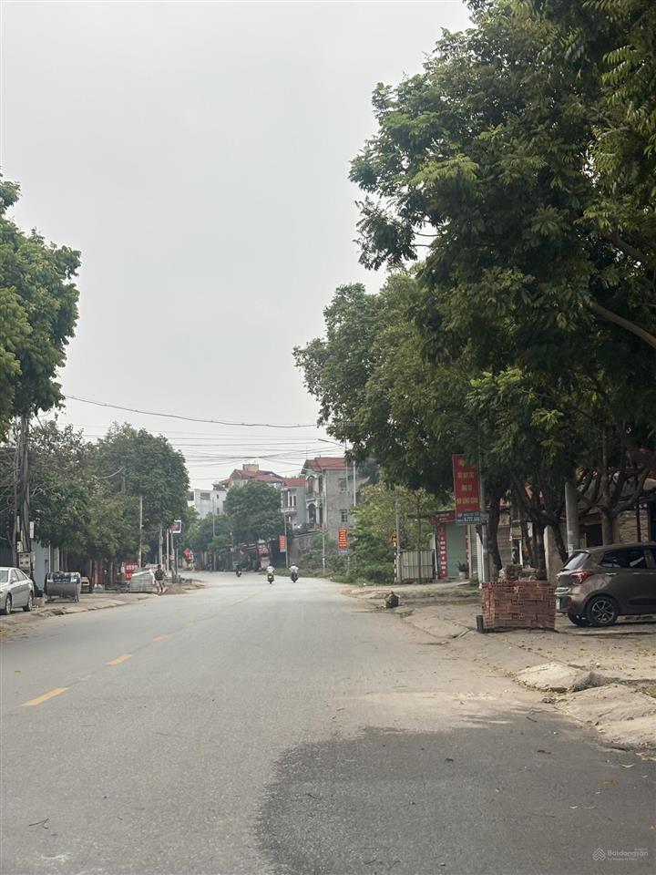 Bán đất khu đấu giá yên nội vạn yên yên lãng mê linh. dt 68m2 mt 6m giá 2,45 tỷ vị trí đắc địa