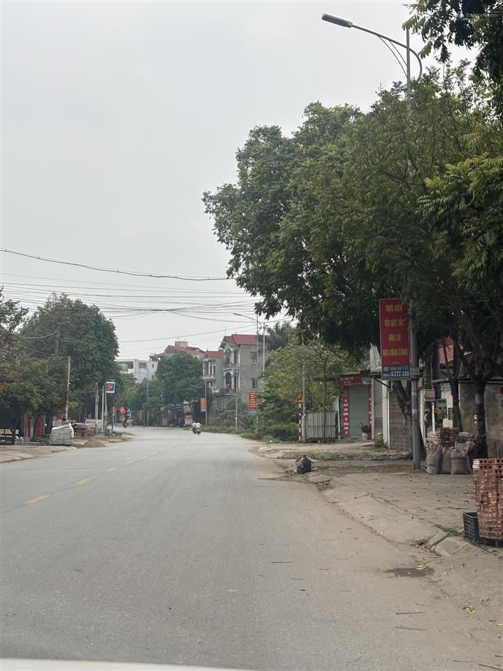 Bán đất khu đấu giá yên nội vạn yên yên lãng mê linh. dt 68m2 mt 6m giá 2,45 tỷ vị trí đắc địa