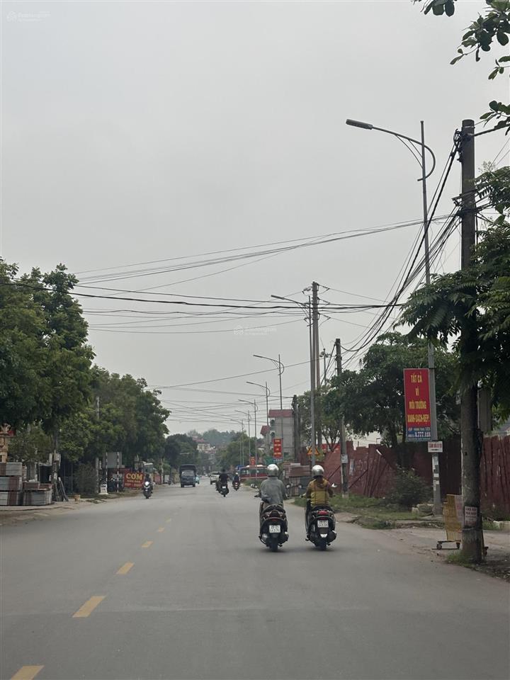 Bán đất khu đấu giá yên nội vạn yên yên lãng mê linh. dt 68m2 mt 6m giá 2,45 tỷ vị trí đắc địa