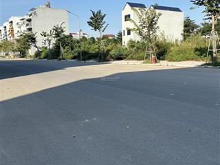 Bán đất mặt đường quốc lộ 14, thôn ninh phú, x minh phú. dt 566m2 lô góc 3mt giá 16tr/m2 kd tốt