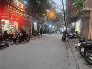 Chính chủ nhờ bán mặt ngõ 178 thái hà, vỉa hè, đường 6m, kinh doanh tốt, 49m chỉ 16.8 tỷ