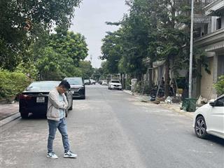 Bán lô đất biệt thự trung tâm kđt 31ha trâu quỳ