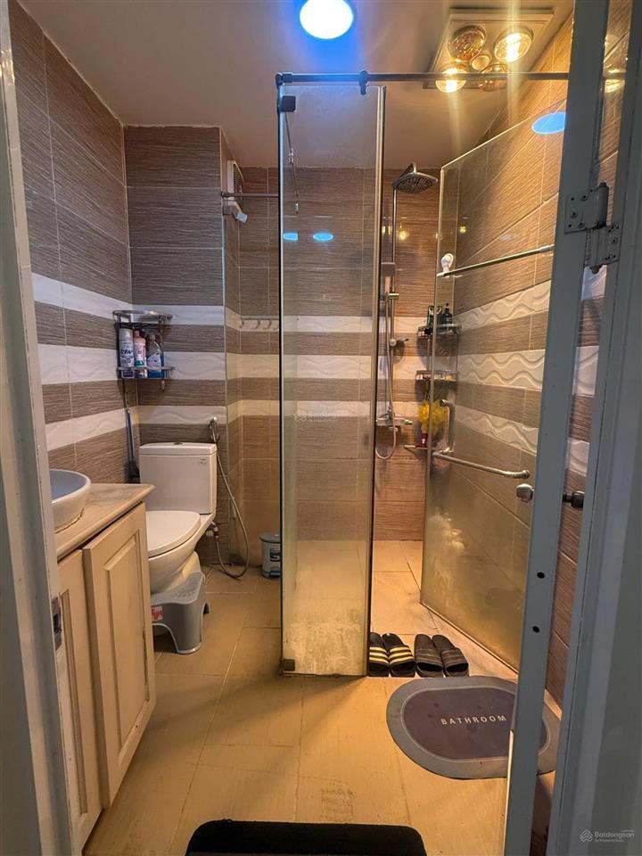 Nhà em có nhu cầu bán chung cư quân đội ở thạch bàn, sổ đỏ chính chủ