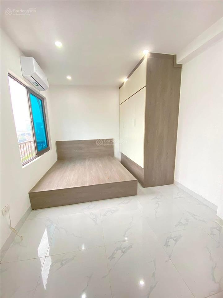 Cần bán ccmn nguyễn ngọc vũ,95m2 x 7 tầng,mt 8m,21 pkk,nhà mới,30m ra ngõ oto,dòng tiền 130tr/tháng