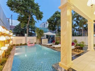 Villa trung tâm phố cổ dt 271m2, 10p đang kinh doanh