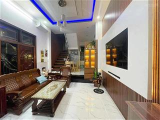 Bán đầu hẻm hai bà trưng 4,5 tỷ, 40m2 siêu hot, ngay phố cổ, đường nhựa 6m