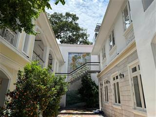 Villa góc 2 mặt tiền điện biên phủ, q.uận 3  diện tích  720m², 2 tầng giá 360 tỷ