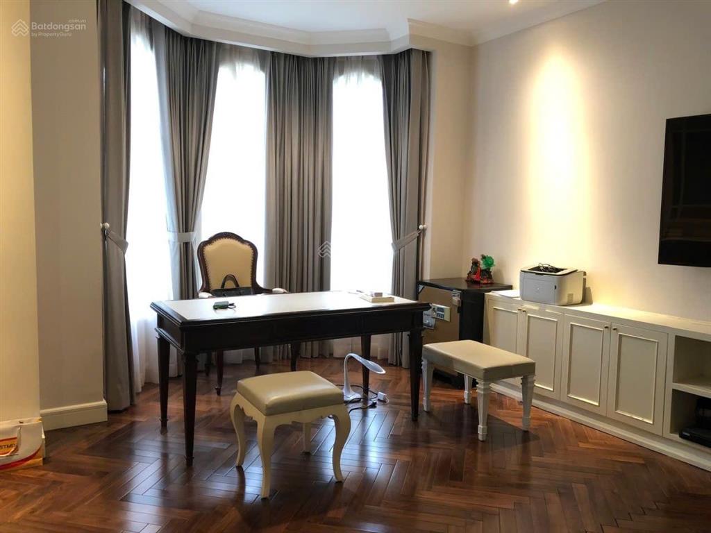 Bán gấp biệt thự saigon pearl  căn đôi size to  2 mặt thoáng  dt 17x21m  cho phép sửa chữa