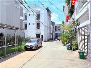 Bán gấp lô đất ngay đường 22 phạm văn đồng, shr, thổ cư 100%, 61m2 giá 5,5 tỷ đầu tư.  0335 247 ***