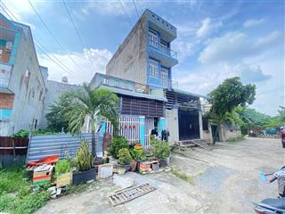 Bán nhà cấp 4 ngay đường số 11. dt 64m2, đường 12m, hsxd 5 lầu, thích hợp xây chdv, đầu tư sinh lơi