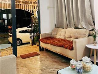 Cân sang spa mặt tiền đường trần khánh dư . p 8 tp đà lat