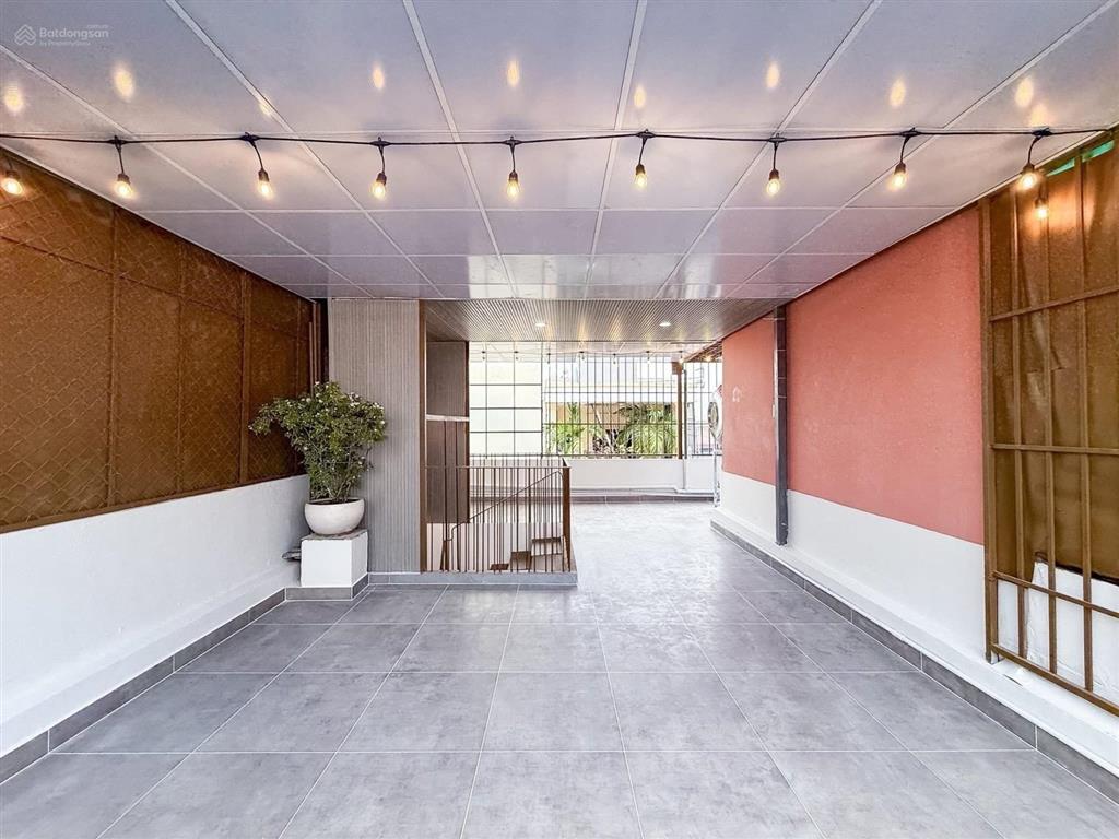 Bán nhà 2 mặt tiền  đường cô bắc, dt 45m2, ngang 4.5 m, giá 8.x tỷ.