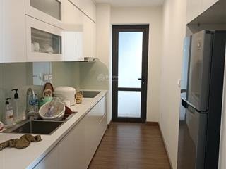 Tôi cần bán chcc lạc hồng, tây hồ, 82m, 2pn, nhà đẹp, full nội thất.  0981 545 ***