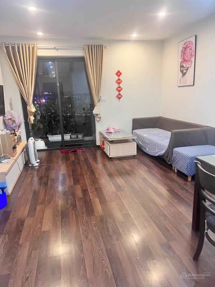 Tôi cần bán chcc lạc hồng, tây hồ, 76.6m2, 2pn, nhà đẹp, giá 6.5 tỷ.  0981 545 ***