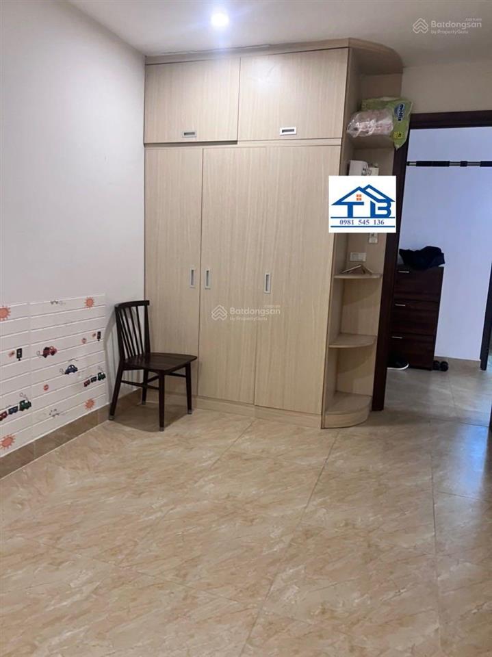 Tôi cho thuê căn hộ chung cư lạc hồng, quận tây hồ, 82m2 2pn nội thất cơ bản, 8 tr/th