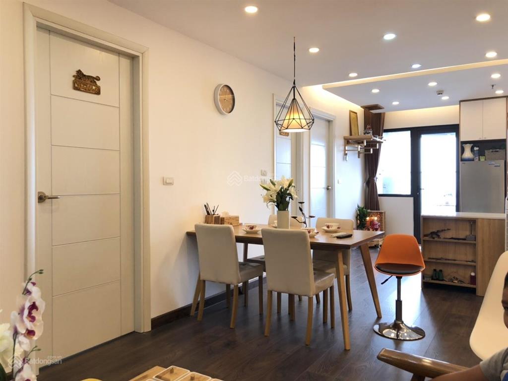 Cho thuê căn hộ phố thụy khuê, quận tây hồ, 75m2, 2pn, nội thất rất đẹp, 8.5 tr/th.  0981 545 ***