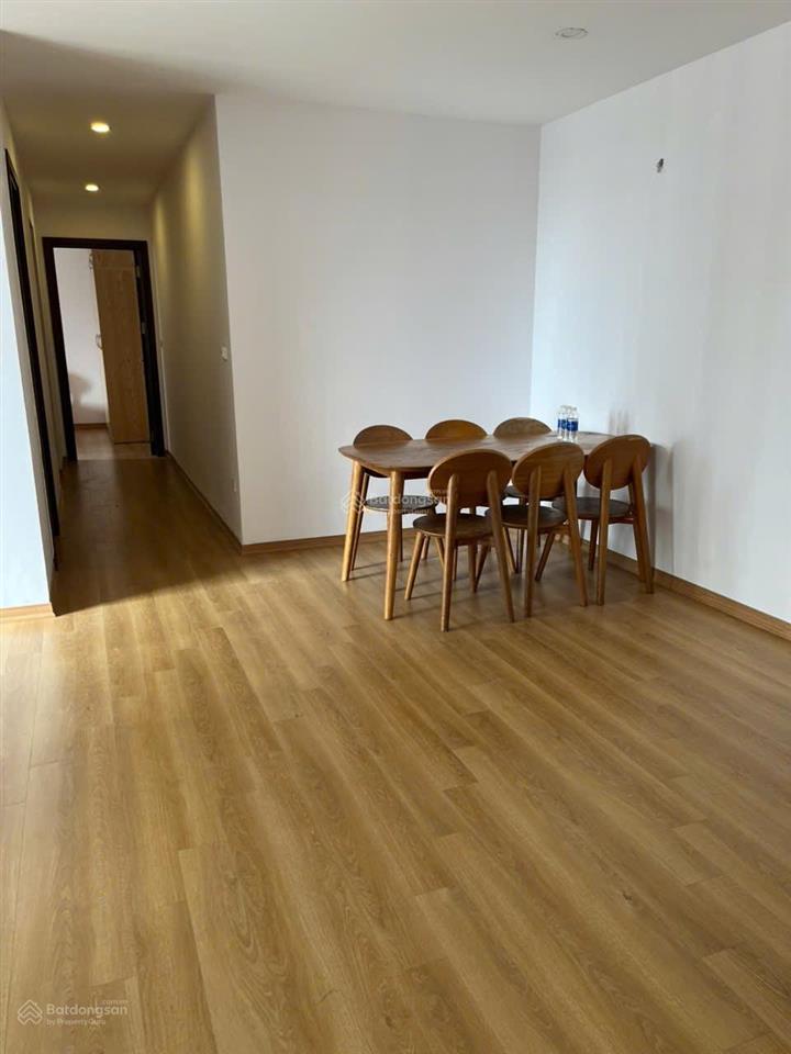 Chính chủ cần cho thuê căn hộ chung cư phố thụy khuê, tây hồ, 75m2, 2pn, full nội thất, 8.5 tr/th