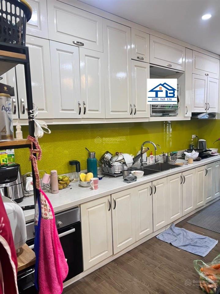 Chính chủ cần cho thuê căn hộ chung cư phố thụy khuê, tây hồ, 75m2, 2pn, full nội thất, 8.5 tr/th