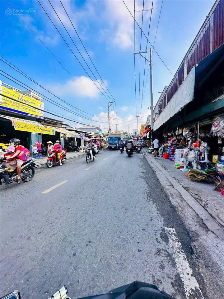 Bán nhà 1/ hà duy phiên vào 70m, tổng khuôn viên 1100m2 có nhà cấp 4 và vườn cây ăn trái