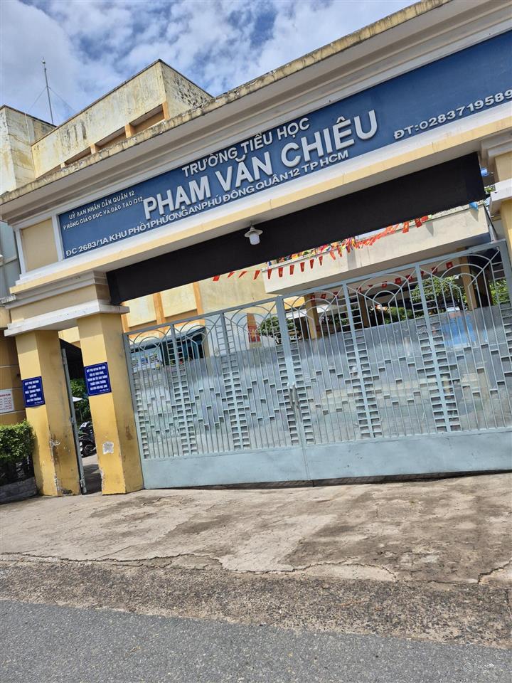 Đất 1/ nguyễn thị nhuần, ngay trường tiểu học phạm văn chiêu vào 50m. đường thông oto