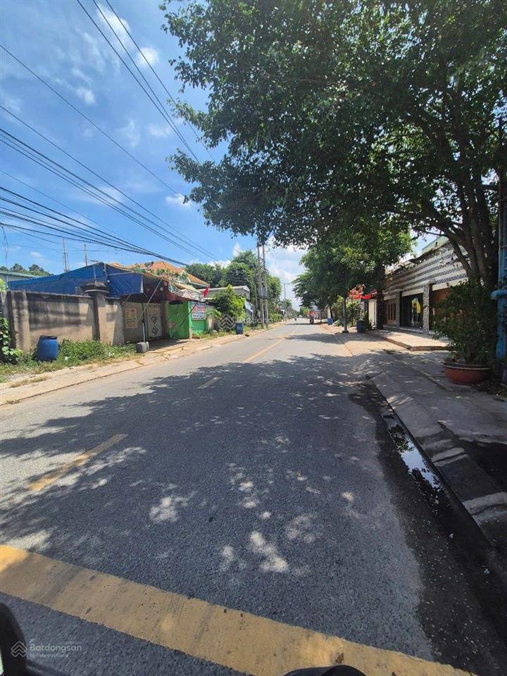 Bán đất tặng nhà tx48  q12 đường xe tải thông, ngang 33m dài 35m