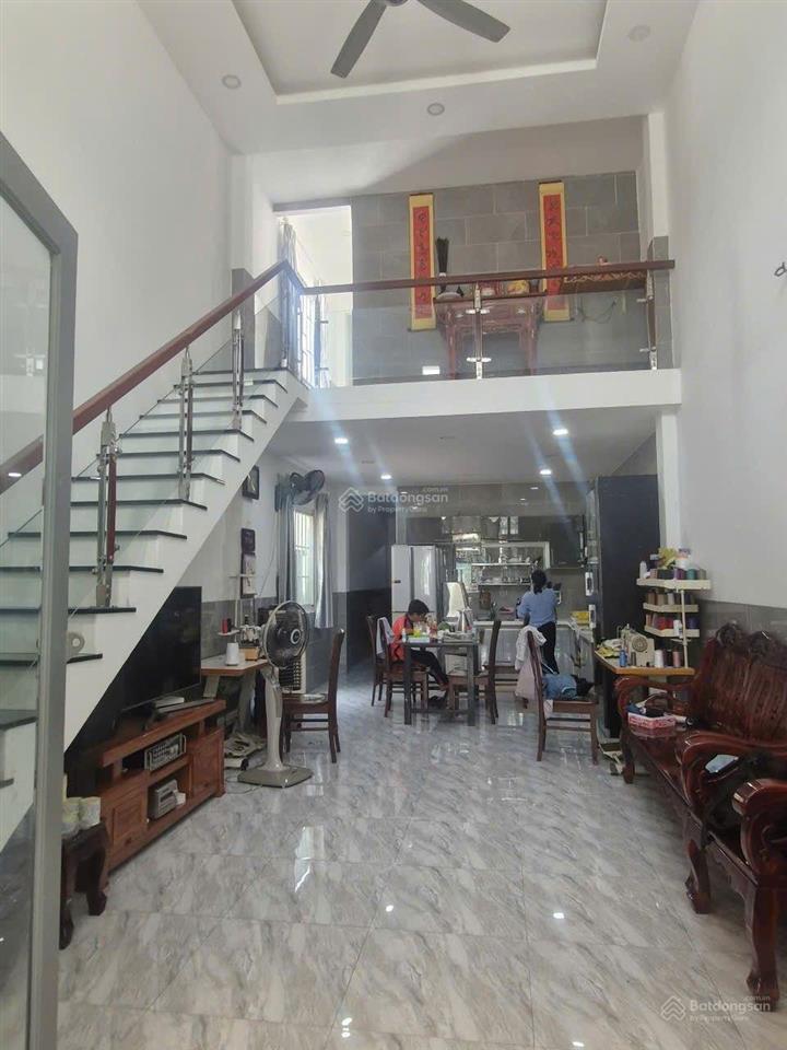 Bán nhà mặt tiền thạnh lộc 37  quận 12