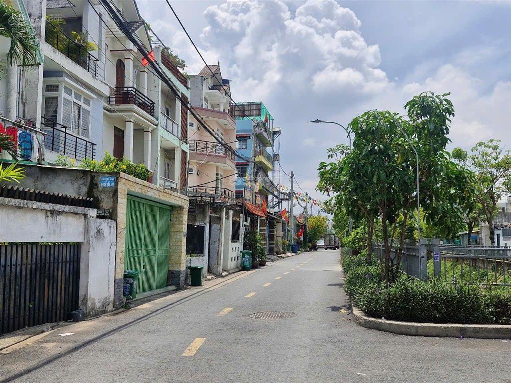 Bán nhà mặt tiền thạnh lộc 37  quận 12