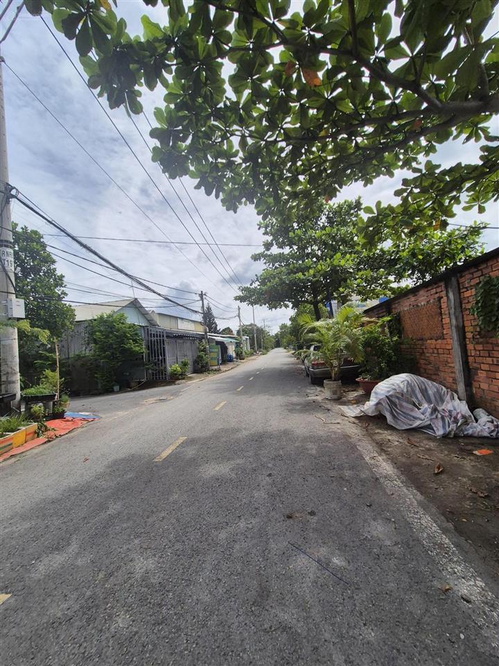 Bán nhà góc 2 mặt tiền đường nhị bình 2  hóc môn