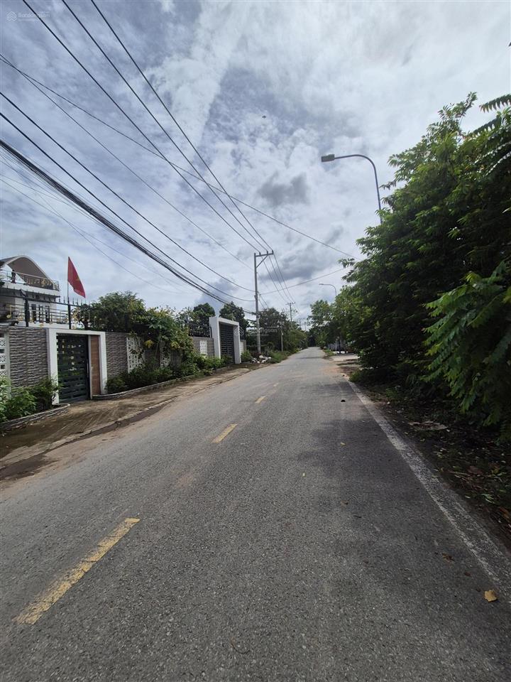 Bán nhà góc 2 mặt tiền đường nhị bình 2  hóc môn