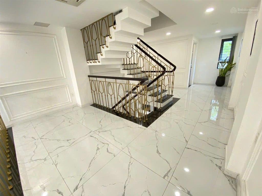 Bán nhà khu bảo minh, nhà 5 lầu mới cực kì xịn xò
