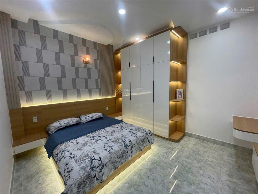 Bán nhà trệt 3 lầu khu dân cư đường nhựa 12m + vỉa hè