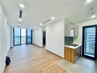 Hàng hiếm, căn góc 2pn 2wc 70m2 toà mới hr3 giá bán 5,55 tỷ bao sang tên