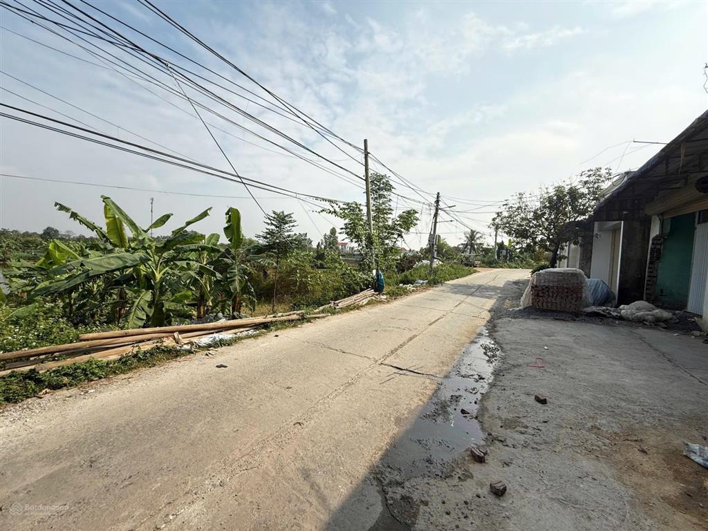 Bán đất tại thị trấn chúc sơn, 53 triệu / m2, 100 m2, mặt tiền 5m