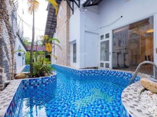 Bán biệt thự khu vip á châu  s=324m2=16x20,5m=2 tầng  phường 2 gần bãi sau vũng tàu giá 23 tỷ