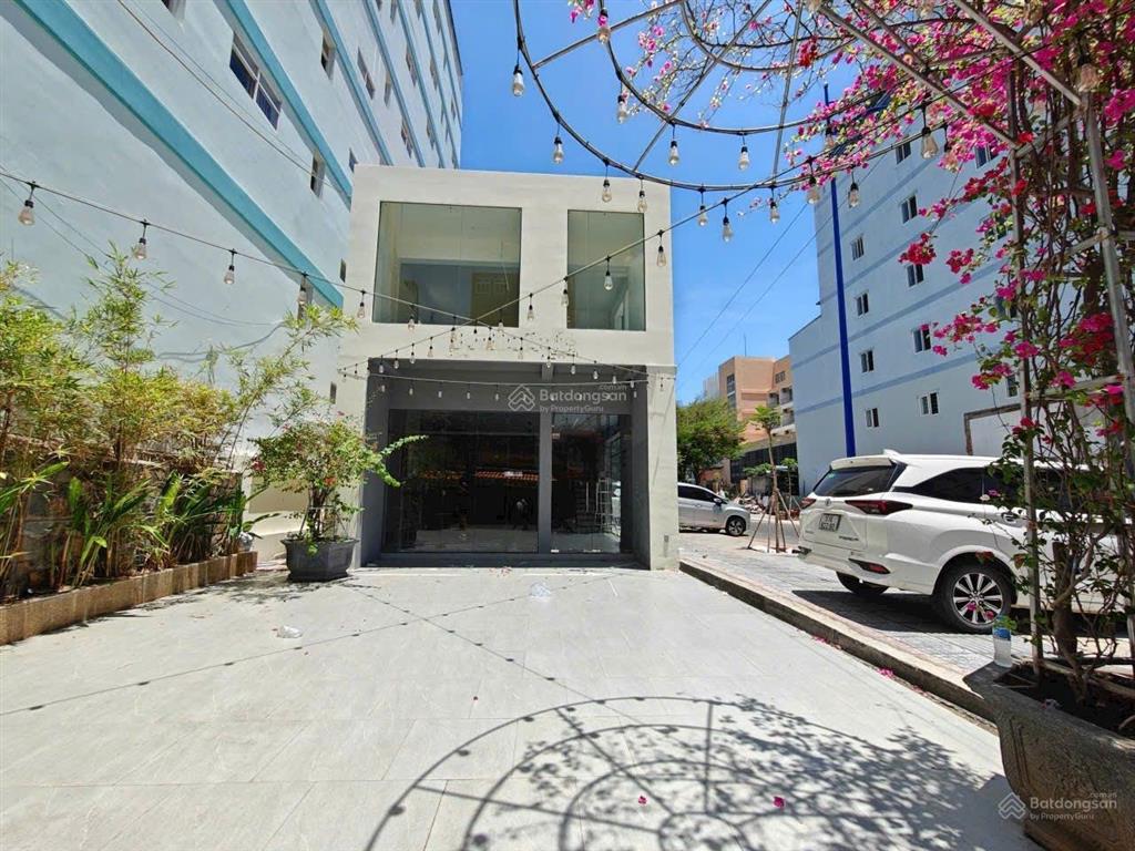 Bán nhà căn góc 2 mặt tiền phó đức chính  s=191m2=7,7x25m  khu khách sạn bãi sau vũng tàu  47 tỷ