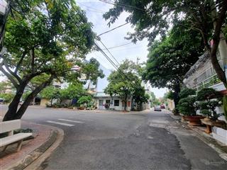 Bán nhà cấp 4 khu bàn cờ vỉa hè trương công định (ngay chợ phi trường)  s=124m2=4,5x19m  8,3 tỷ