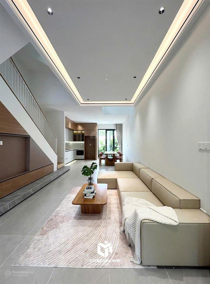 Bán nhà mặt tiền nguyễn thị minh khai  gần bãi sau vũng tàu  s=80m2=5x16m =3 tầng mới  12,5 tỷ