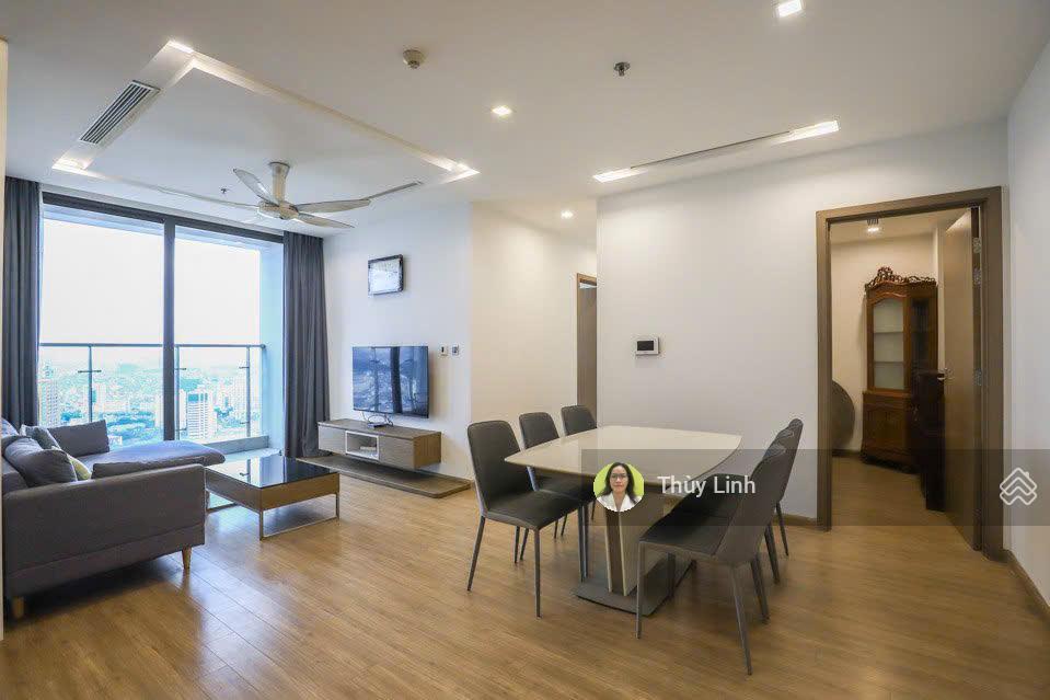Cho thuê căn góc 3 phòng ngủ tòa m1 vinhomes metropolis, nội thất đẹp, ban công đn