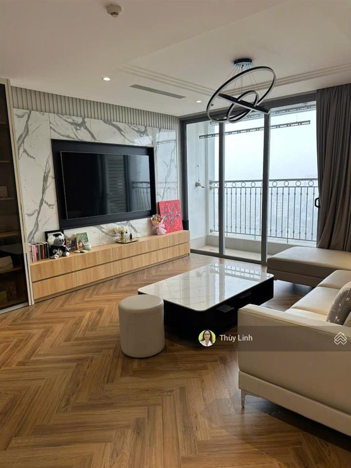 Bán căn hộ vinhomes 54a nguyễn chí thanh, 3pn, căn góc, ban công view hồ   0987 391 ***