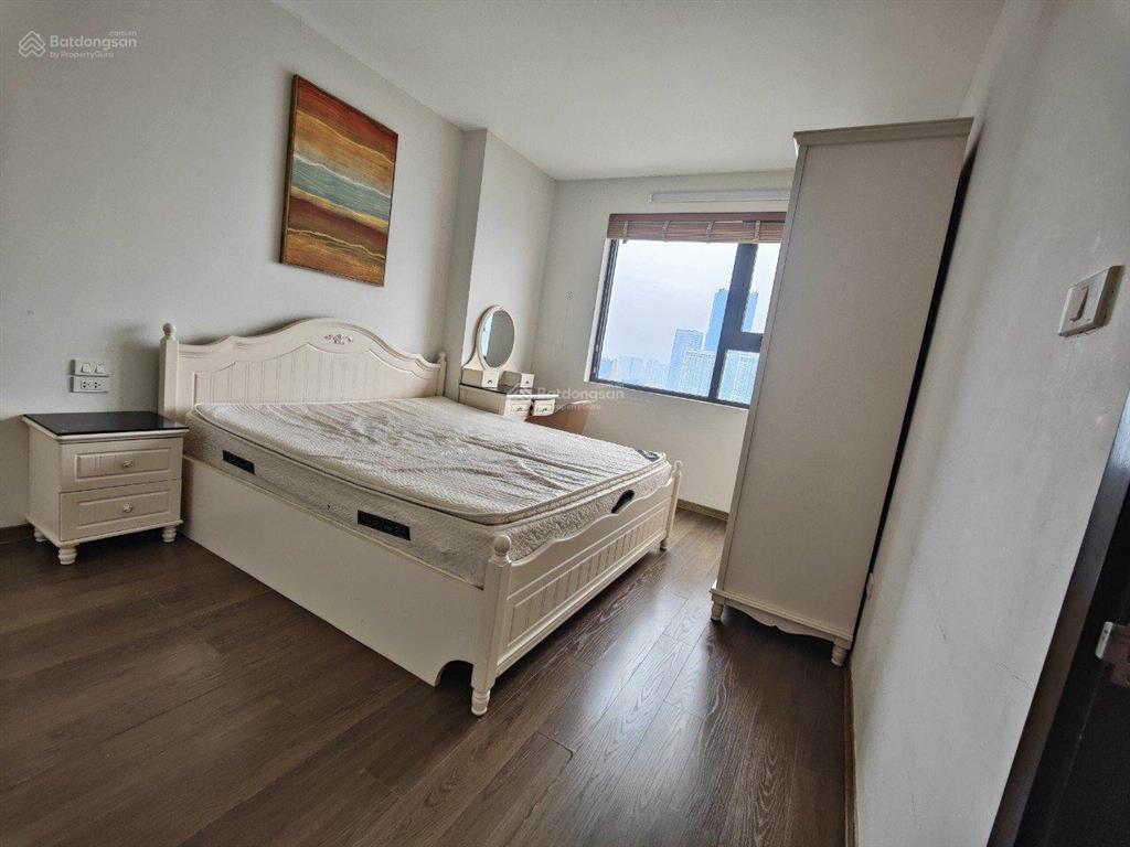 Bán căn hộ dương đình nghệ 120m2 có 3pn  2wc căn góc thoáng. giá 7.4 tỷ