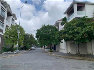 Bán villa góc 2 mặt tiền đường lớn khu biệt thự ven sông p13, bình thạnh