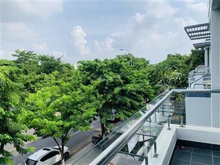 Cho thuê biệt thự song lập kđt đông tăng long, q9  mặt tiền kinh doanh.