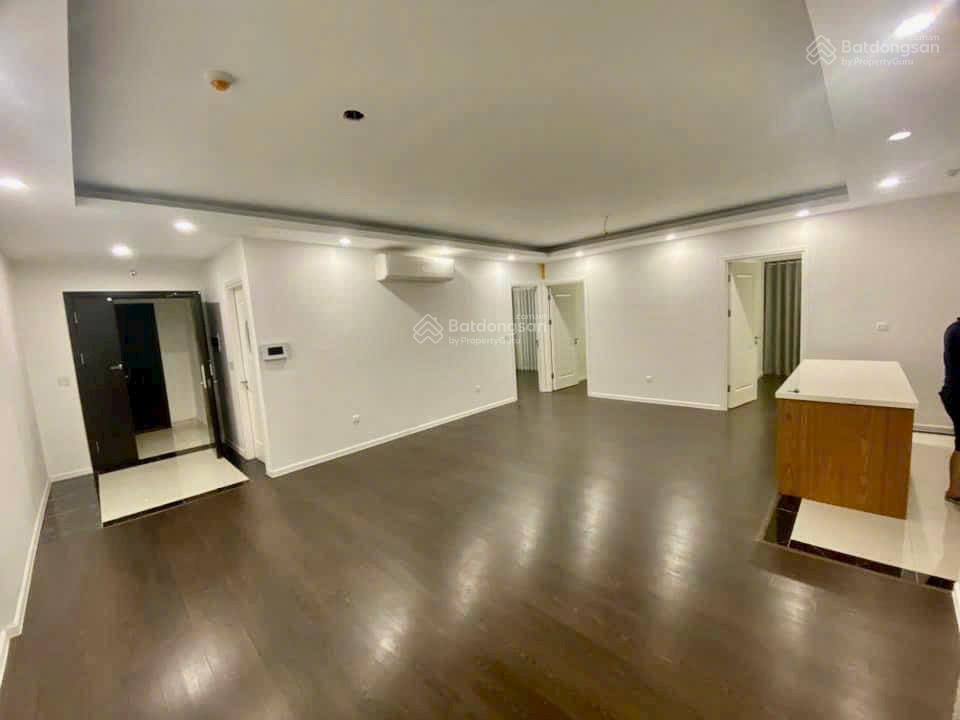 3pn góc imperia sky garden, 10.8tỷ, 100m2, nội thất nguyên bản tự do thiết kế nội thất