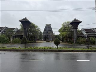 Lô đất biển 4mặt tiền 3852m2 giá chưa đến 17tr/m2 qua rẽ quá hiếm, ngay bãi tắm hà my 0976 797 ***