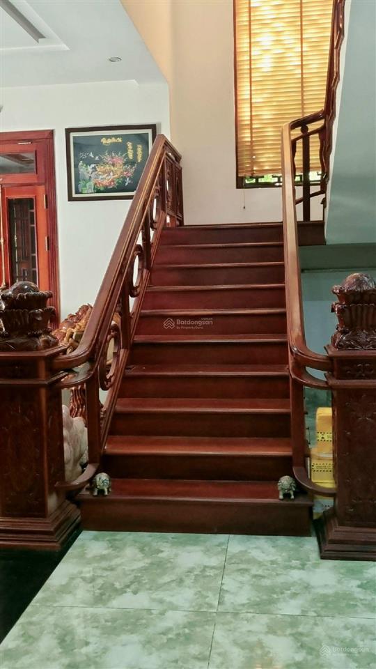 Bán nhà 3 tầng lô góc 2 mặt tiền 220m2 nội thất gỗ tự nhiên ngay xô viết nghệ tĩnh , hải châu